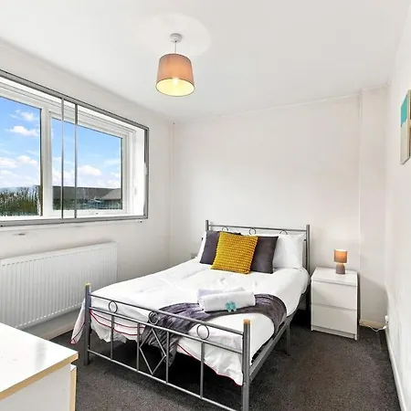 3br Duplex - Uni - Leeds (West Yorkshire)