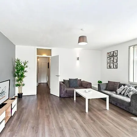 3br Duplex - Uni - Leeds (West Yorkshire)